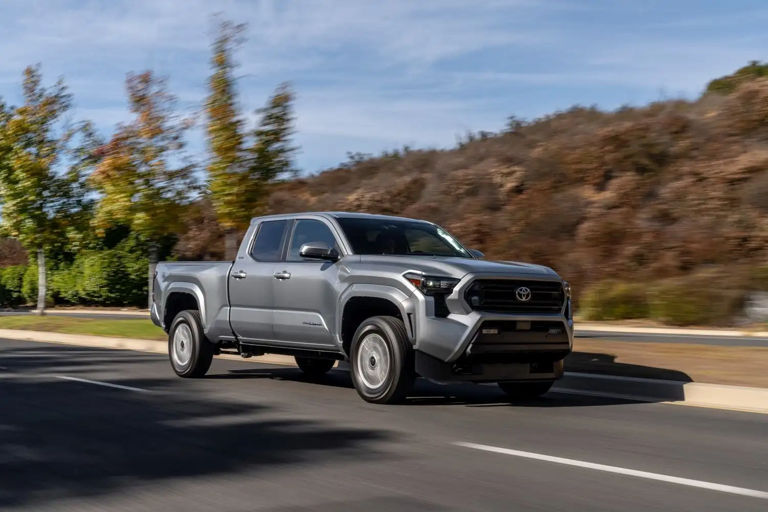 Ausführliche Bewertung: 2023 Toyota Tacoma IV Double Cab Long 2.4 i-FORCE (278 PS) 4x4 ECT-i